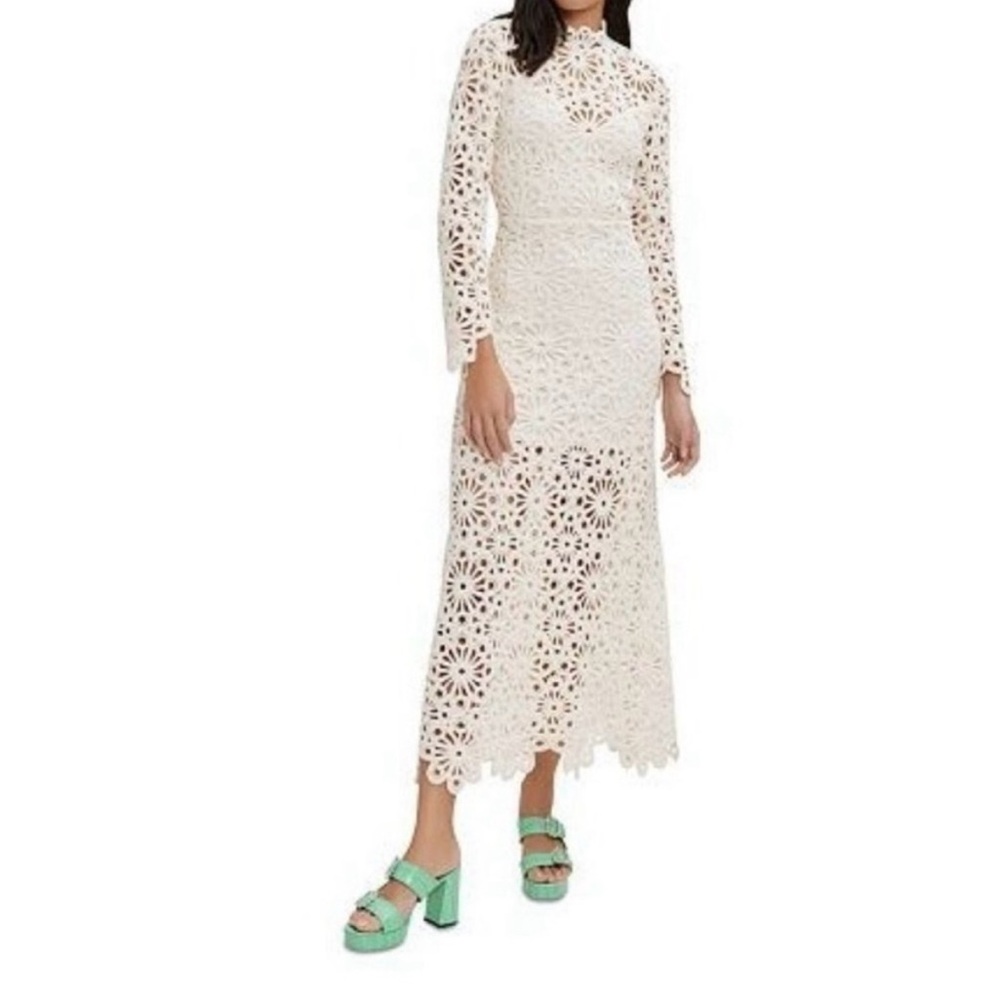Elegant White Lace Dress
